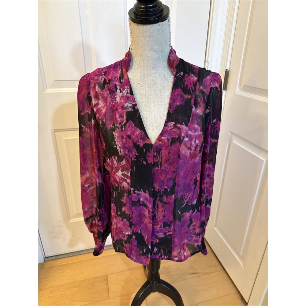 BEAUTIFUL BLOUSE Kenneth Cole Pink Floral Sheer Longsleeved Blouse Womens Size S